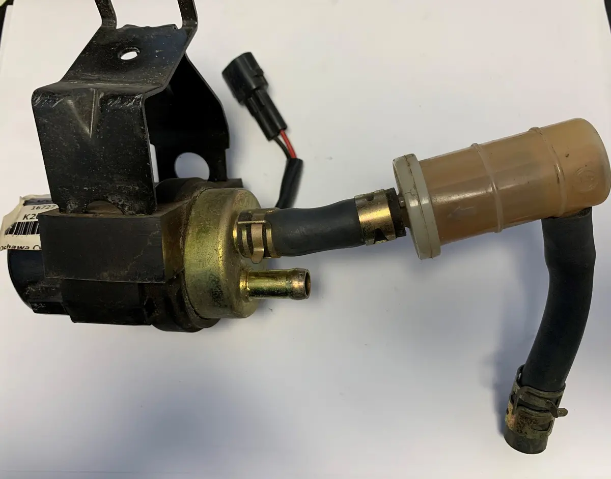 Zx-9R Zzr600 Fuel Pump 1