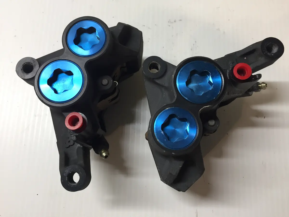 Yamaha R1 Fjr Fr Brake Calipers 1