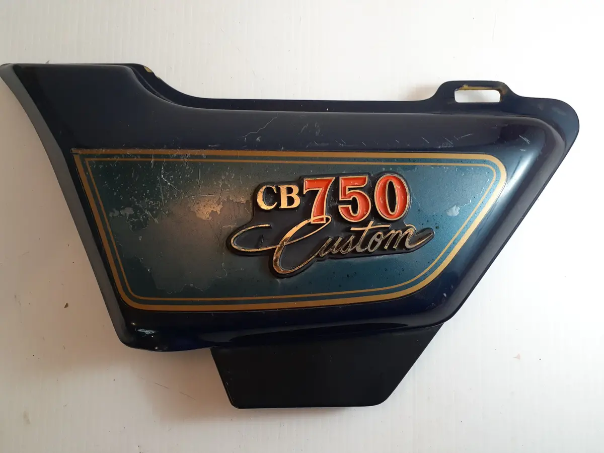 1981 Cb750c Left Side Cover 1