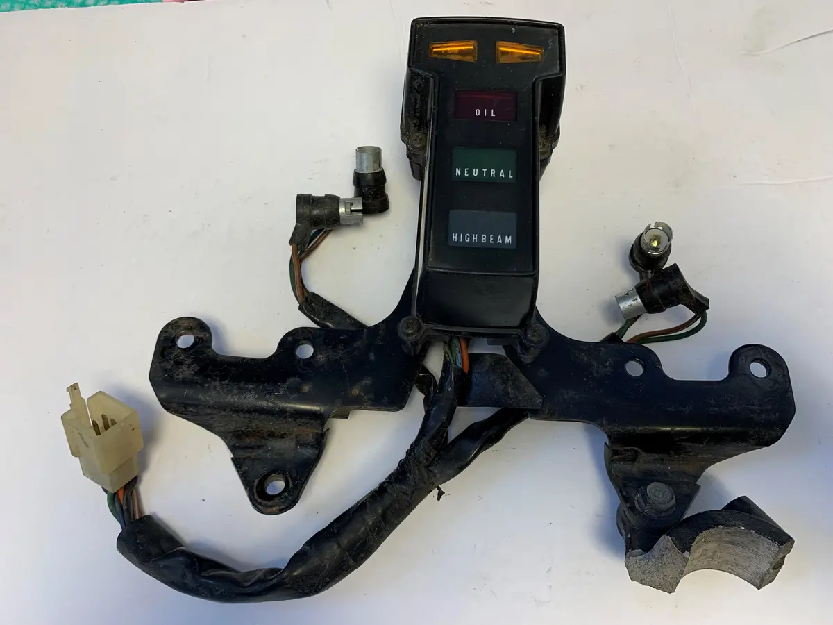 Honda Cx500 Pilot Light & Bracket 1