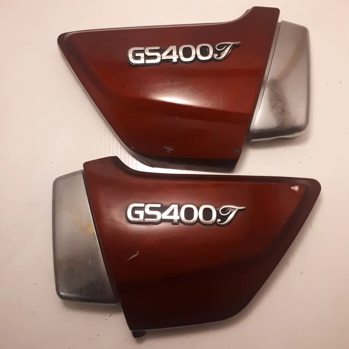 Suzuki Gs400t Side Covers 1