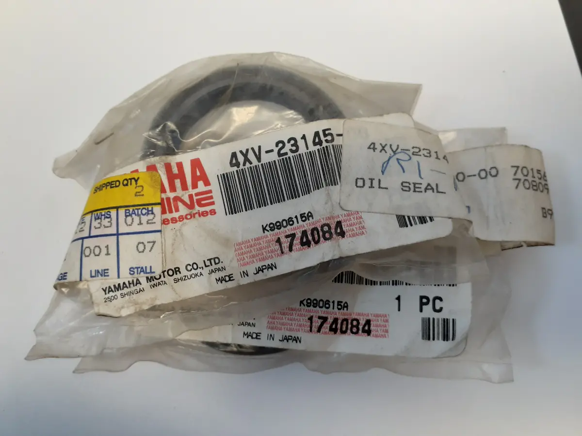 Fork Seal 4Eb-23145-01-00 1