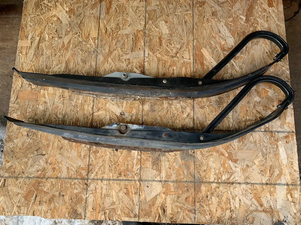 Arctic Cat F5 Skis 1
