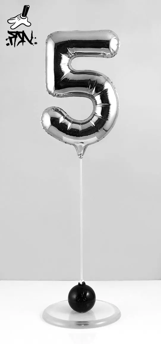Fanakapan "High5" Chrome Balloon Sculpture 1