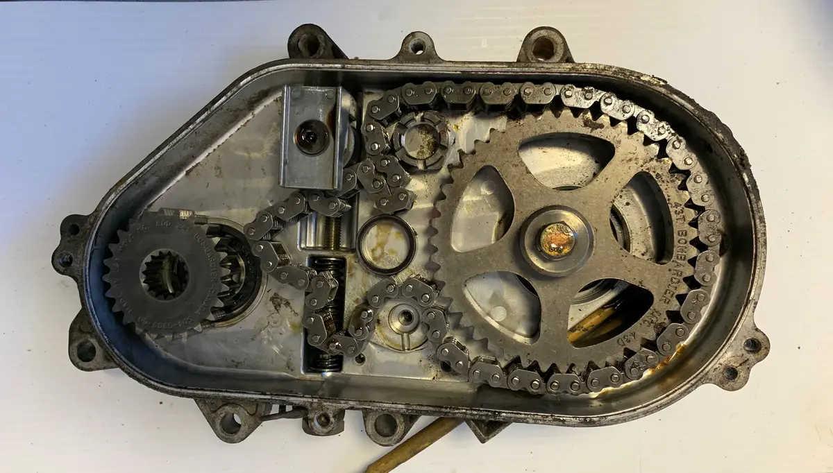 Grand Touring Chain Case 1