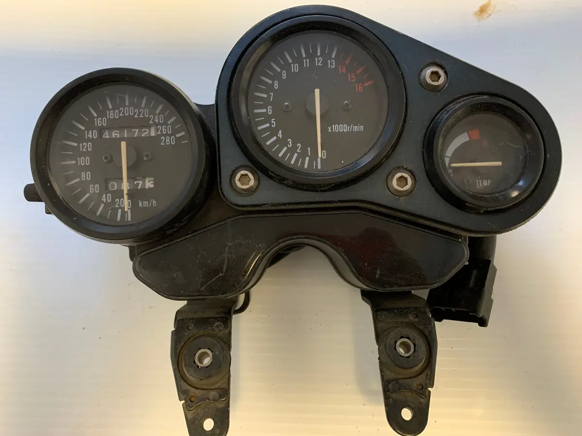 Gsx-R 750 Speedo Gauges 1