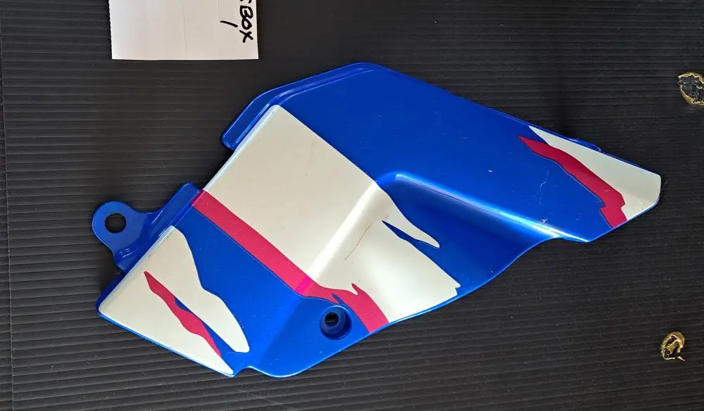 Gsx-R 750 Right Air Box Cover 1