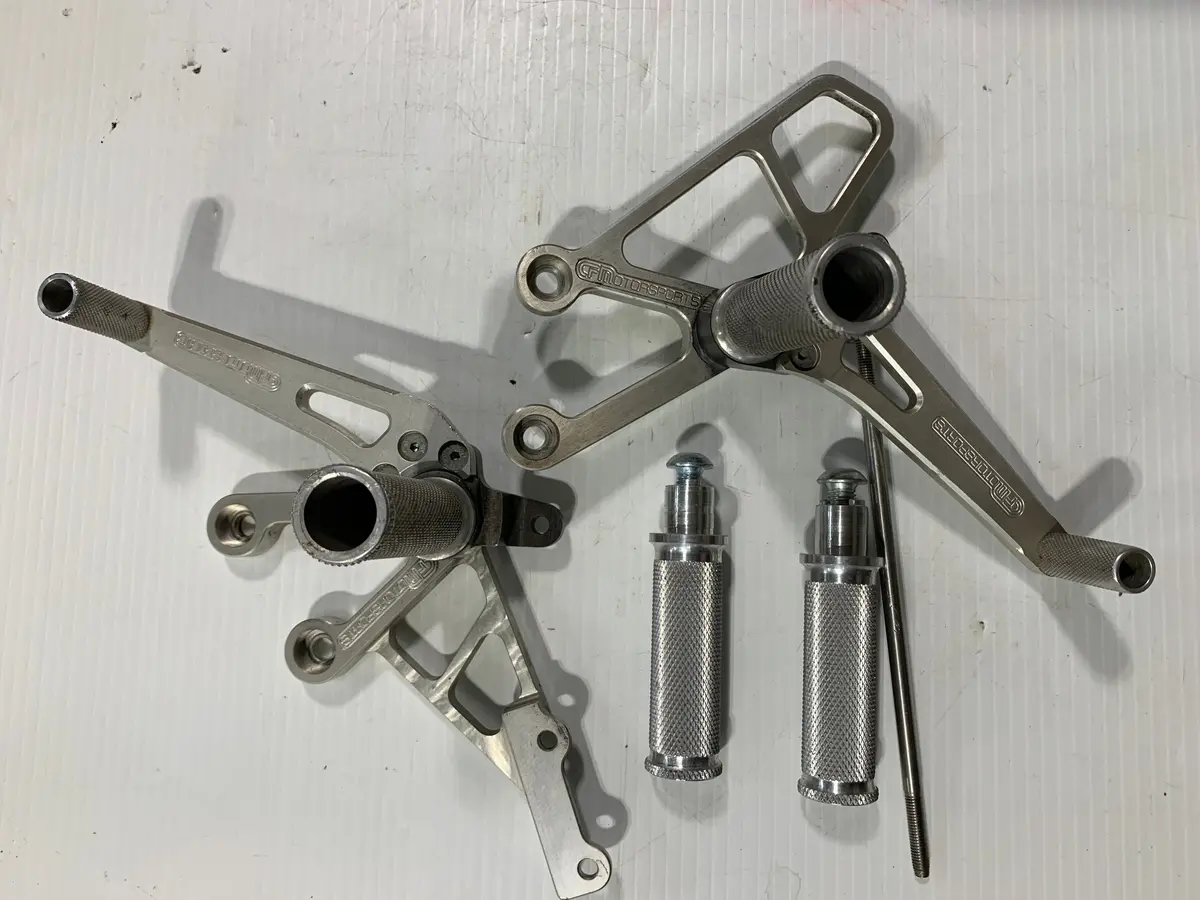 Sv Gsx-R Rear Sets 1
