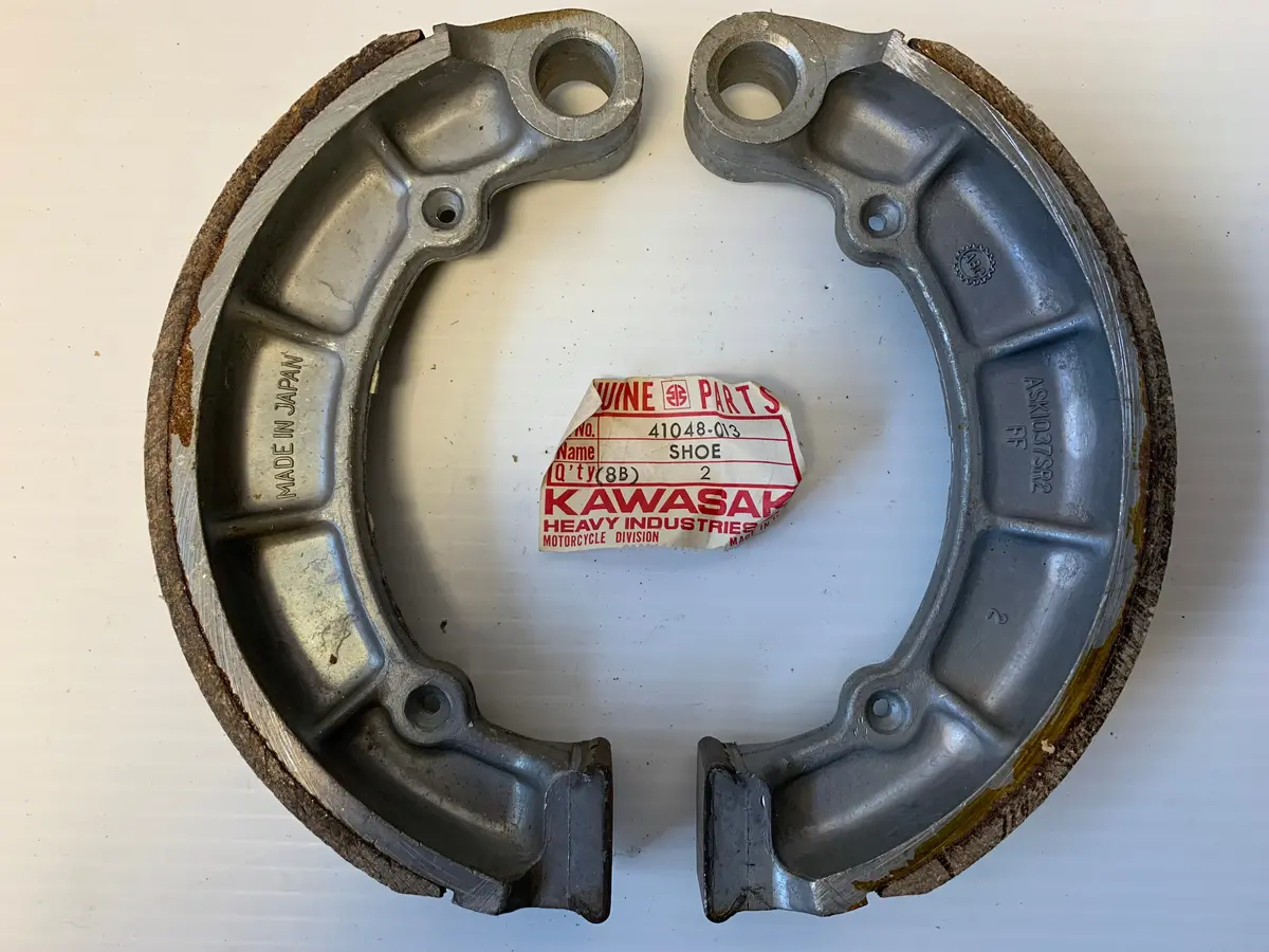 H1 Mach Iii Brake Shoes 1