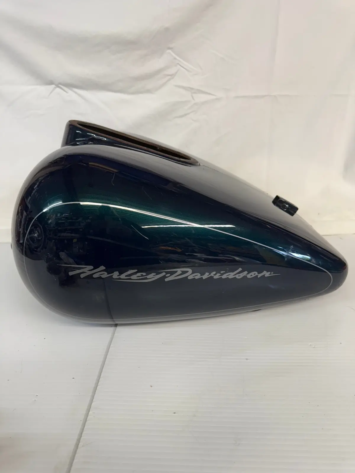 Harley Davidson Road Glide Gas Tank Jade Sunglo 1