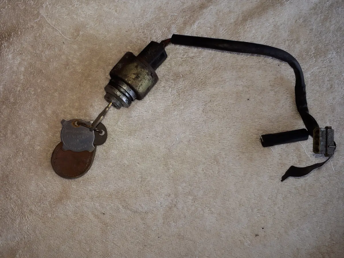 Kawasaki Intriguer Ignition Switch 1
