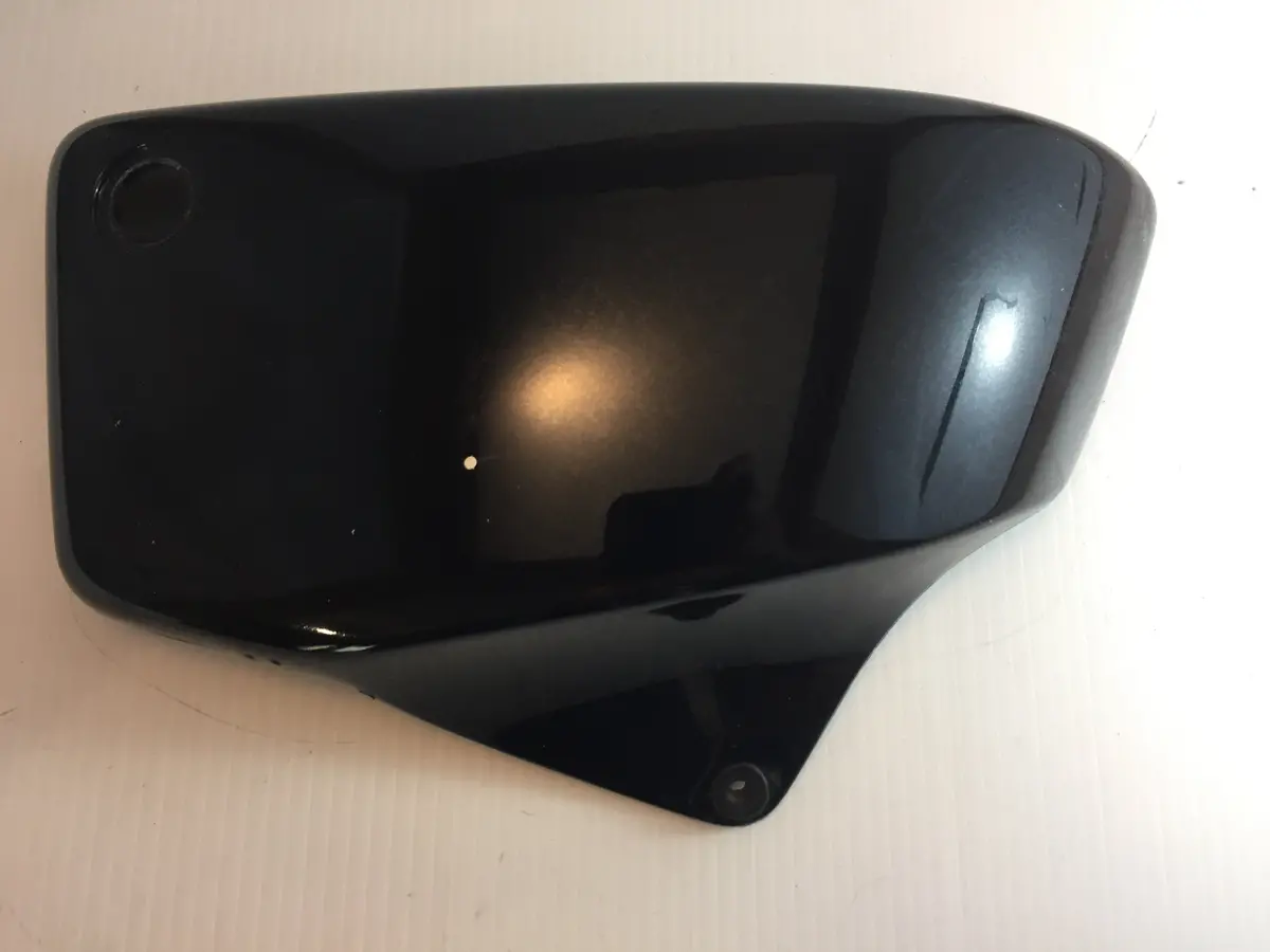 2006 Shadow Sabre 1100C2 Right Side Cover 1