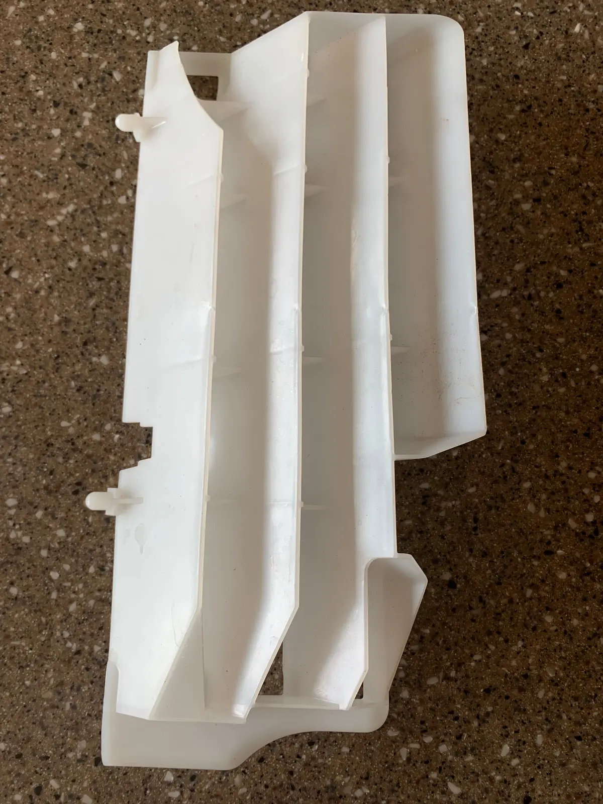 Rm-Z250 Left Rad Louver 1
