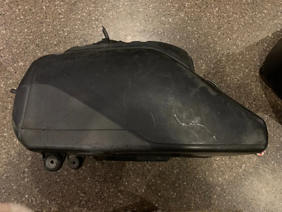 Yamaha Yfm 200 Moto 4 Gas Tank 1