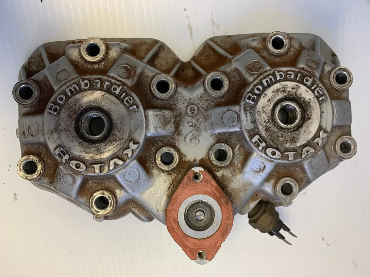 Mx-Z 800 Cylinder Head 1