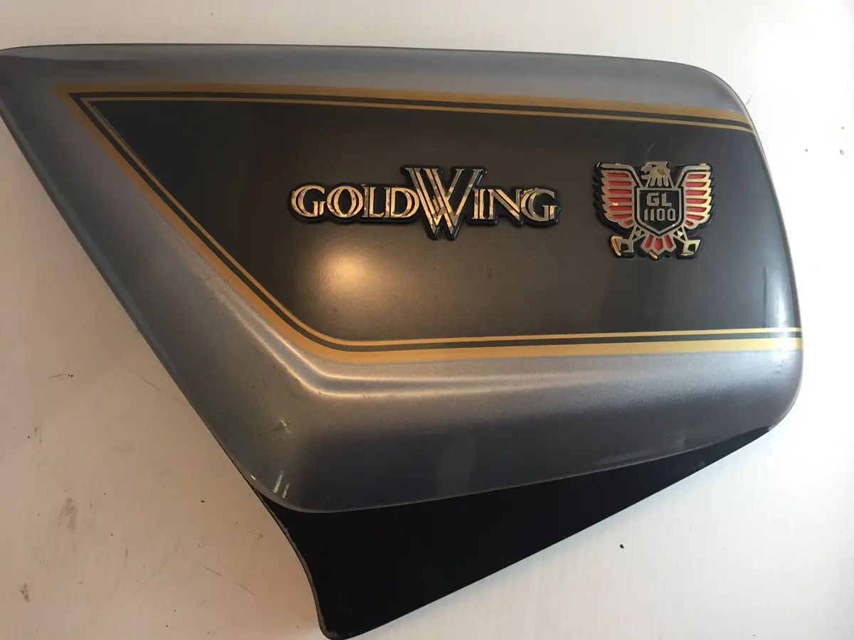 1981 Gl1100 Left Side Cover 1