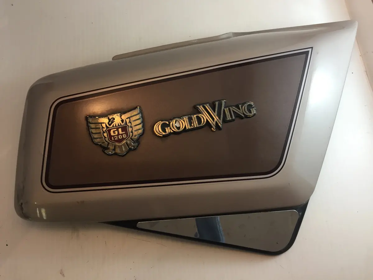 Gl1200 Right Side Cover 1