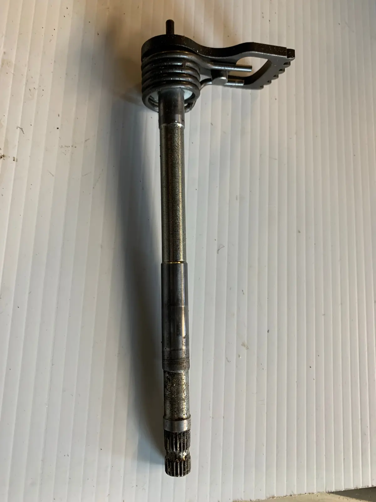 Rm465 Rm500 Gear Shift Shaft 1