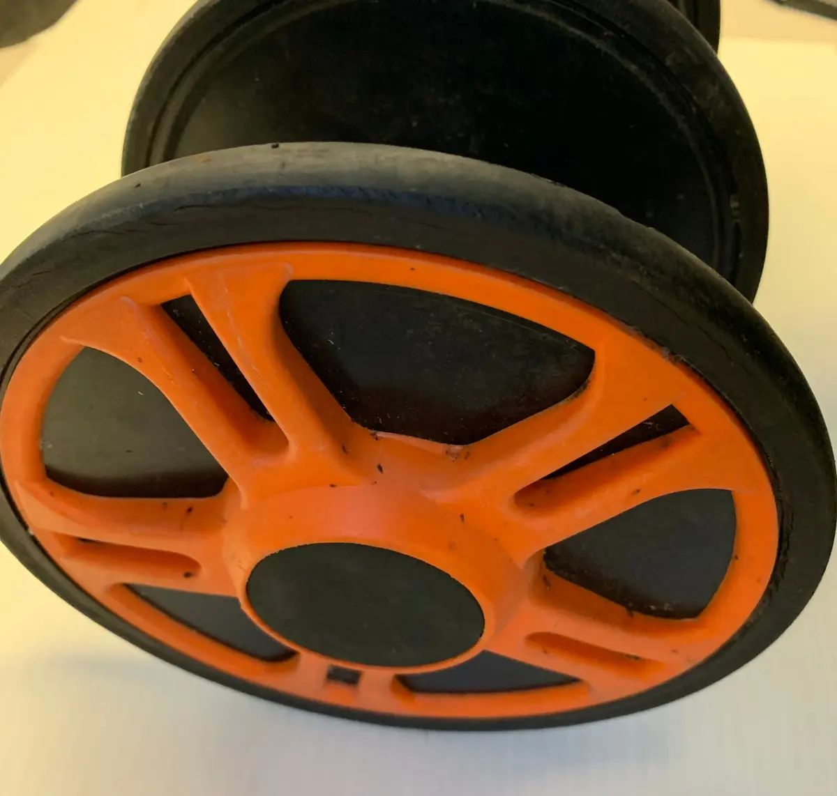 F5 Rear Axle With Idler Wheels 1