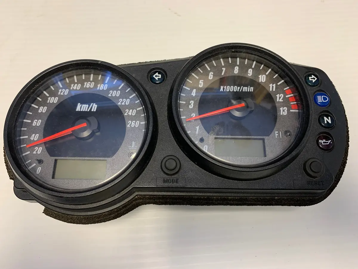 Zr750s Speedo Gauges 1