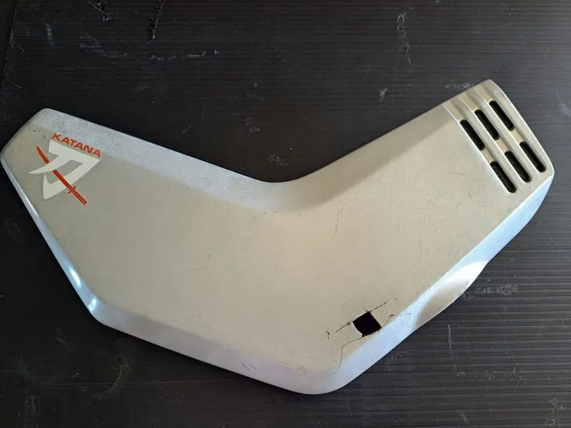 Katana Gs650m Right Side Cover 1