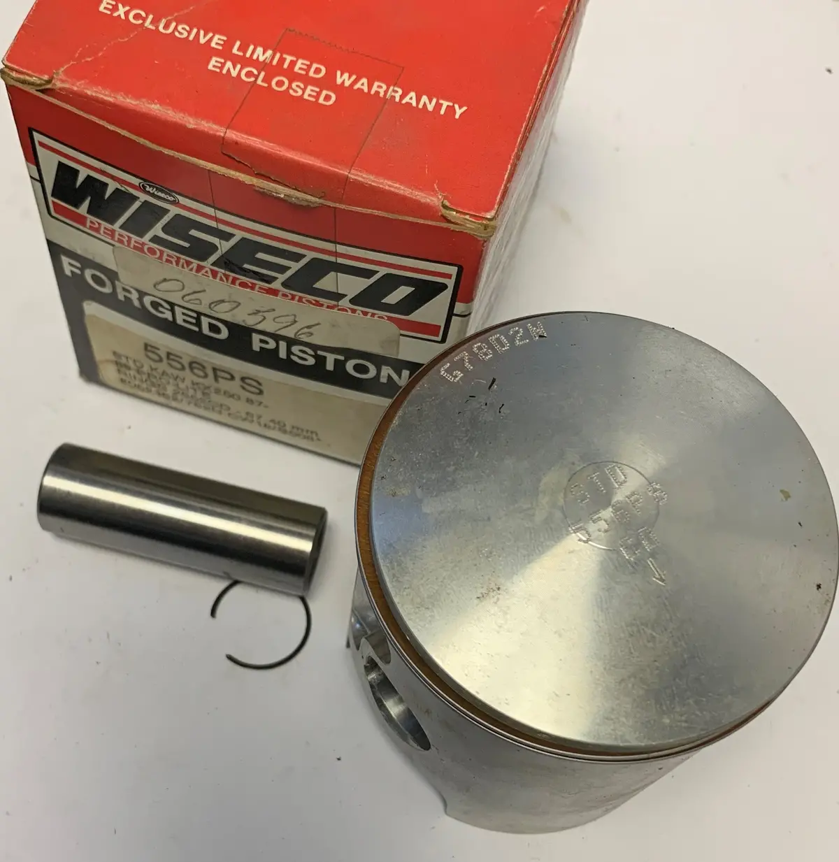 Kx250 Wiseco Piston 1