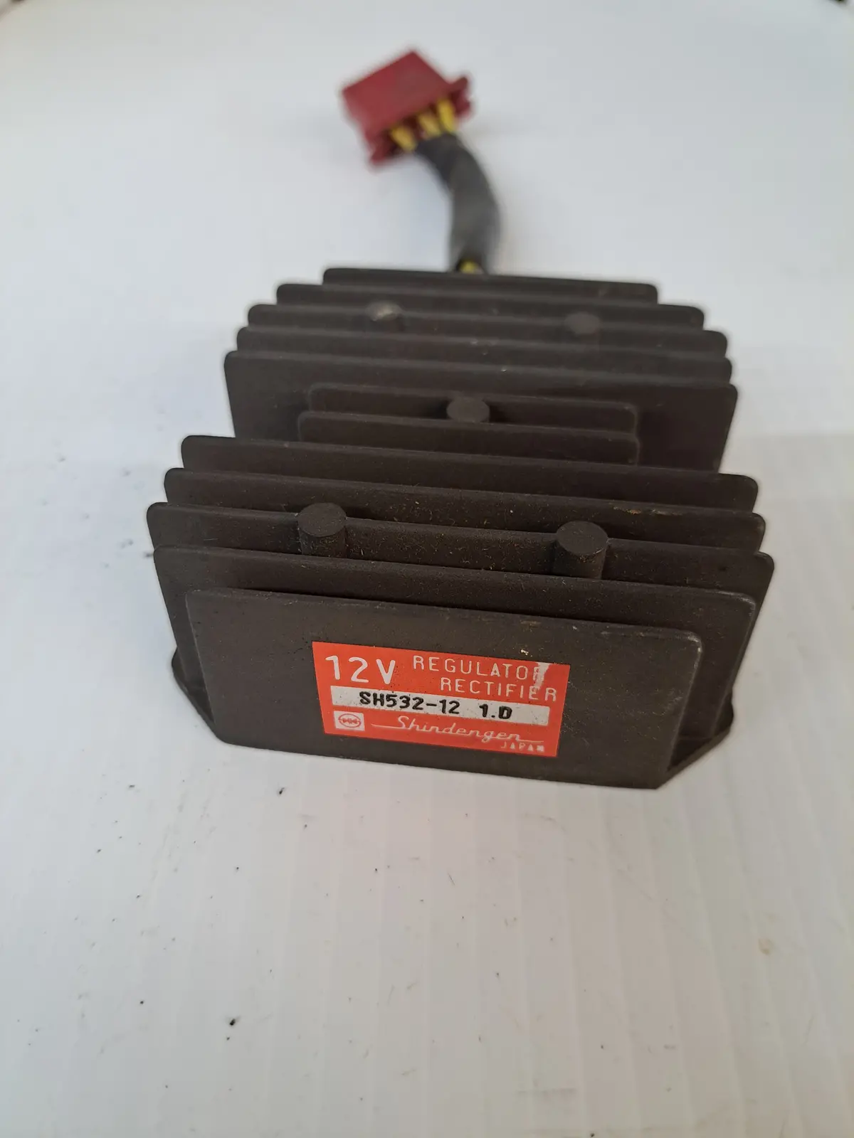 Kz1000 Z1000j Voltage Regulator 1
