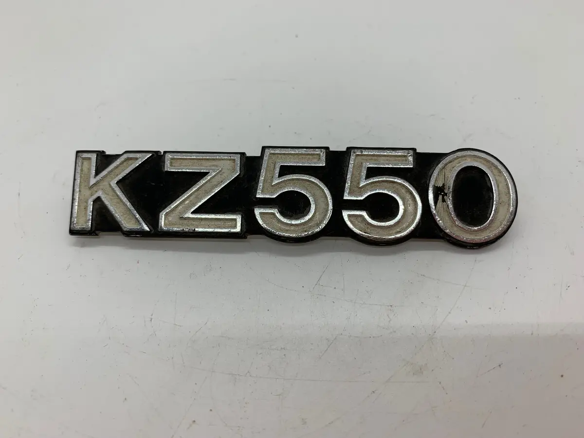 Kz550 Side Cover Emblem 1