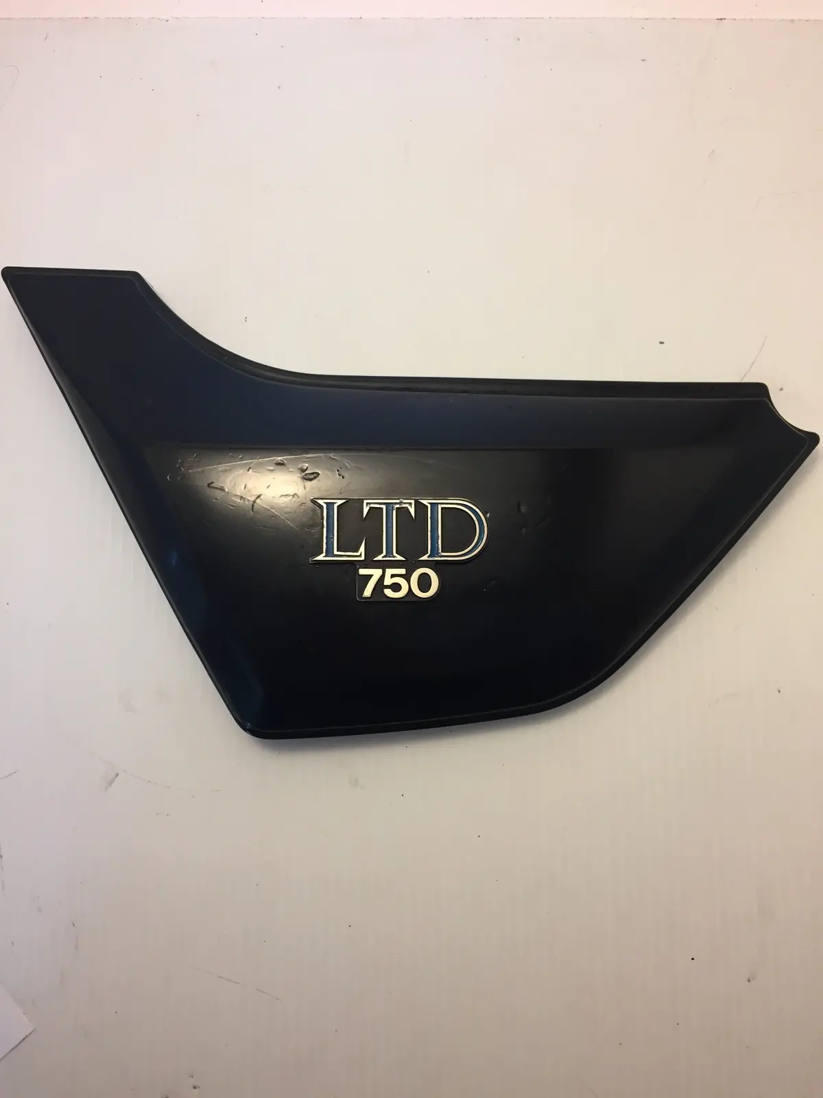 Kz750ltd Left Side Cover 1