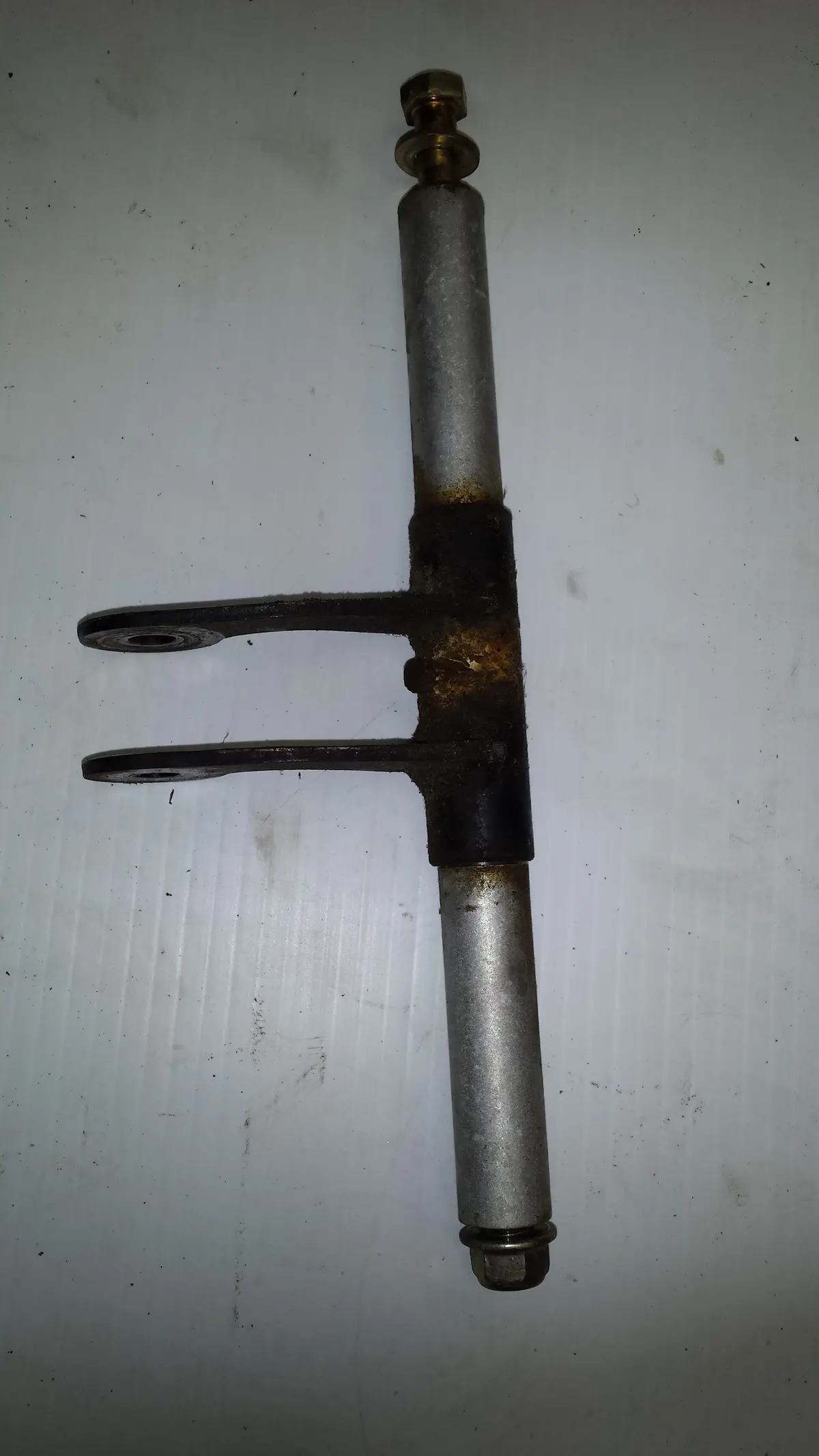 2005 F7 Pivot, Rear Shock 1