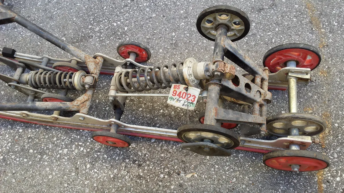 V-Max 600 Rear Suspension 1