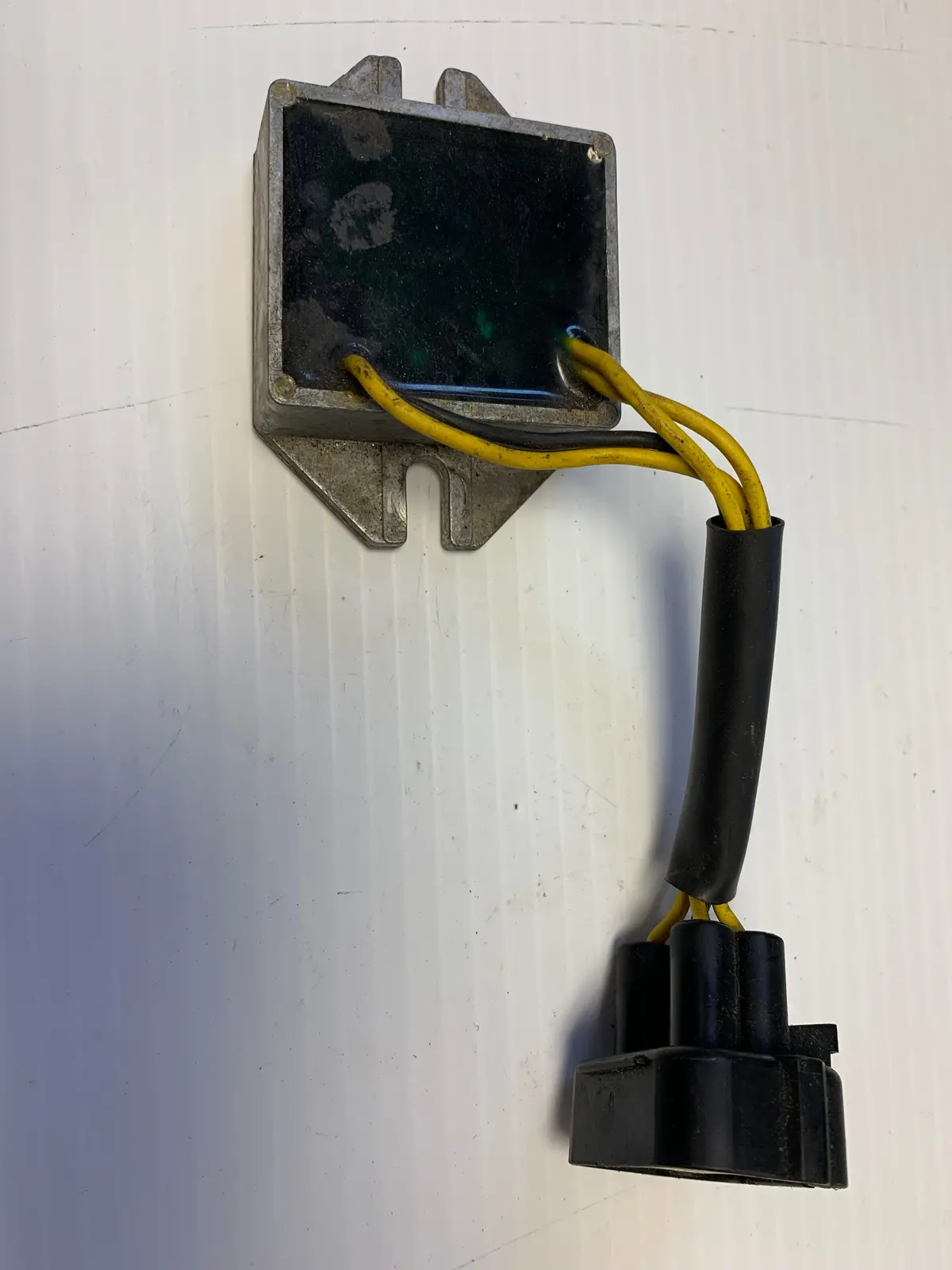 Mxz Summit Voltage Regulator 1