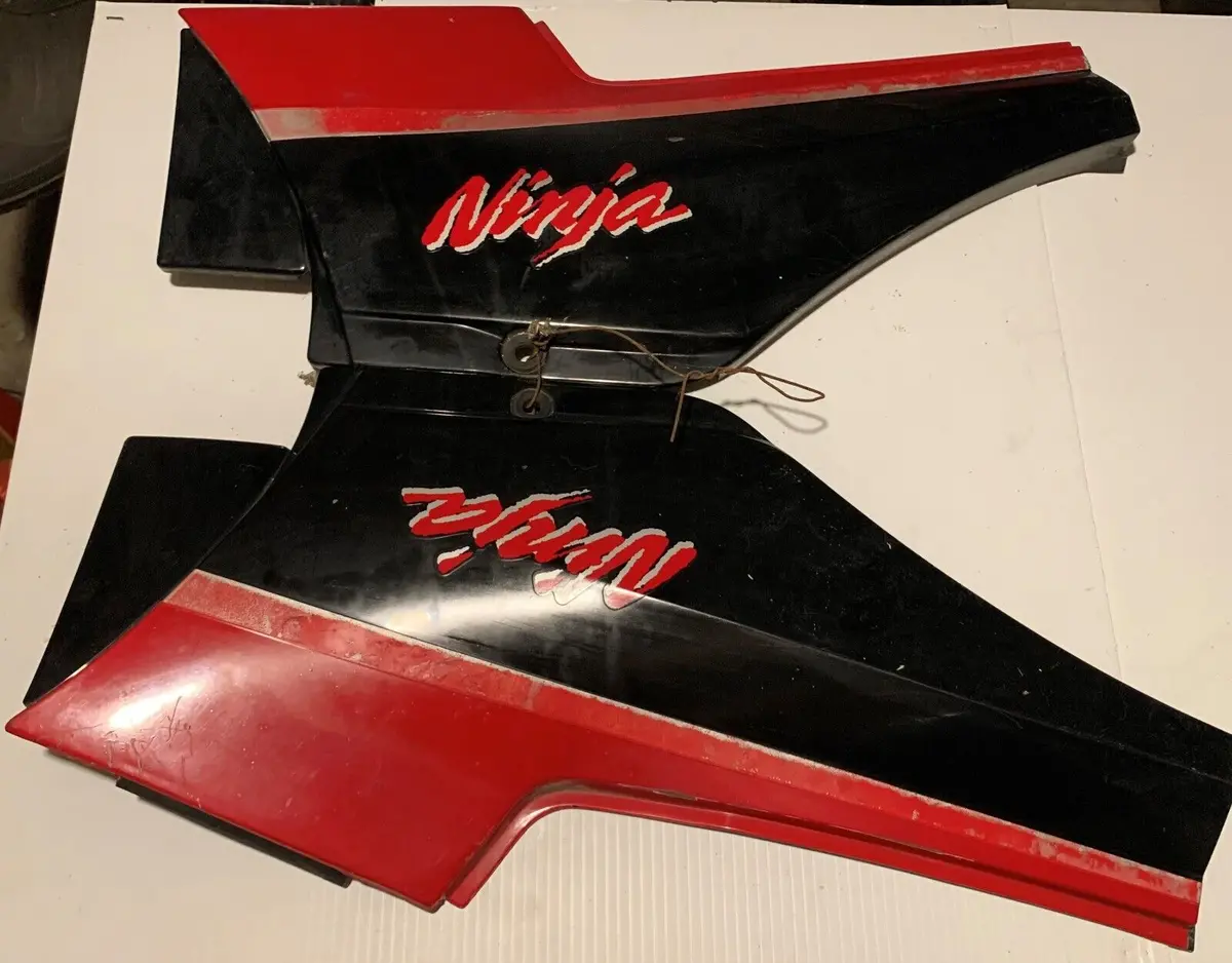 1985 Ninja Zx900 Gpz Side Covers 1