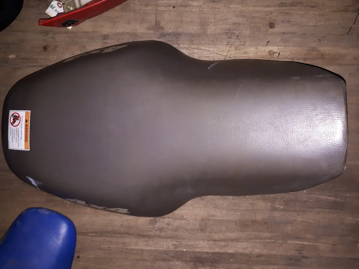 Kawasaki Prairie 300 Seat 1997-2002 1