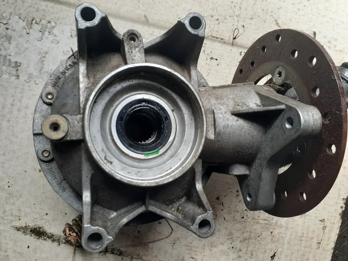 Outlander 800 Rear Differential 1