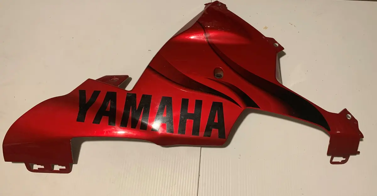 Yzf R1 Right Lower Cowl 1