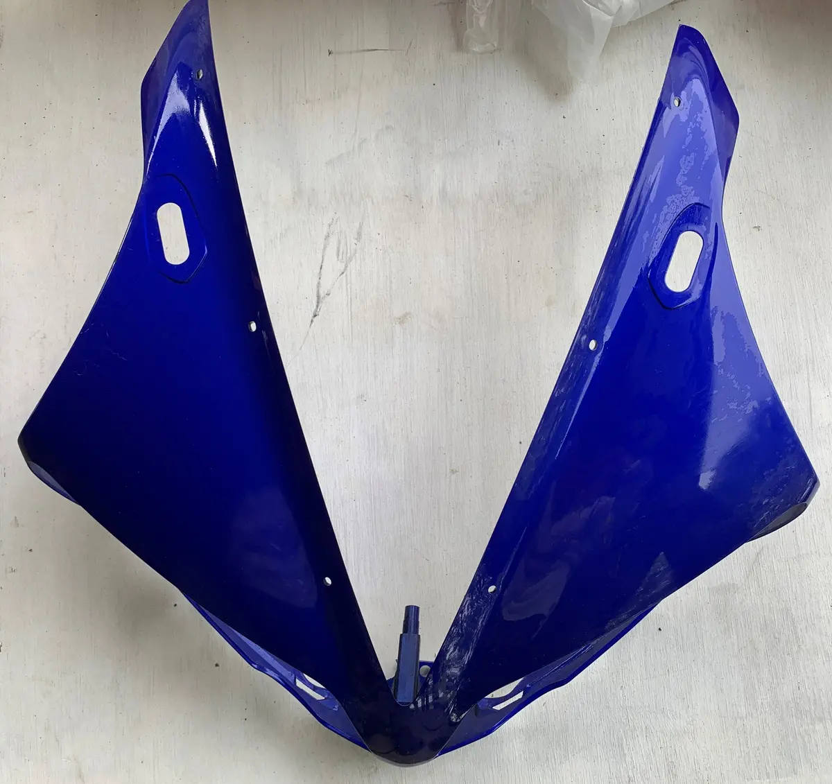 Yamaha Yzf-R1 Upper Cowl 1