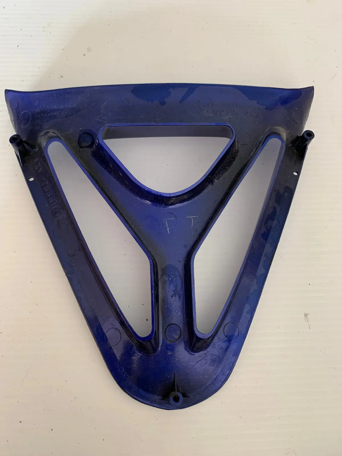 Yamaha Yzf-R1 Inner V Cowl 1