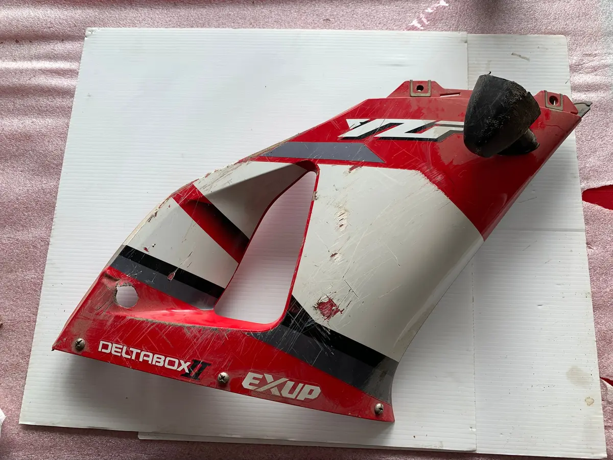 Yamaha Yzf R1 Red Right Mid Fairing 1