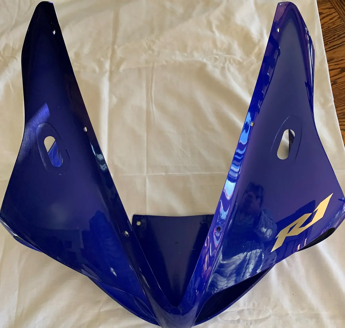 Yamaha R1 Blue Upper Cowl 1