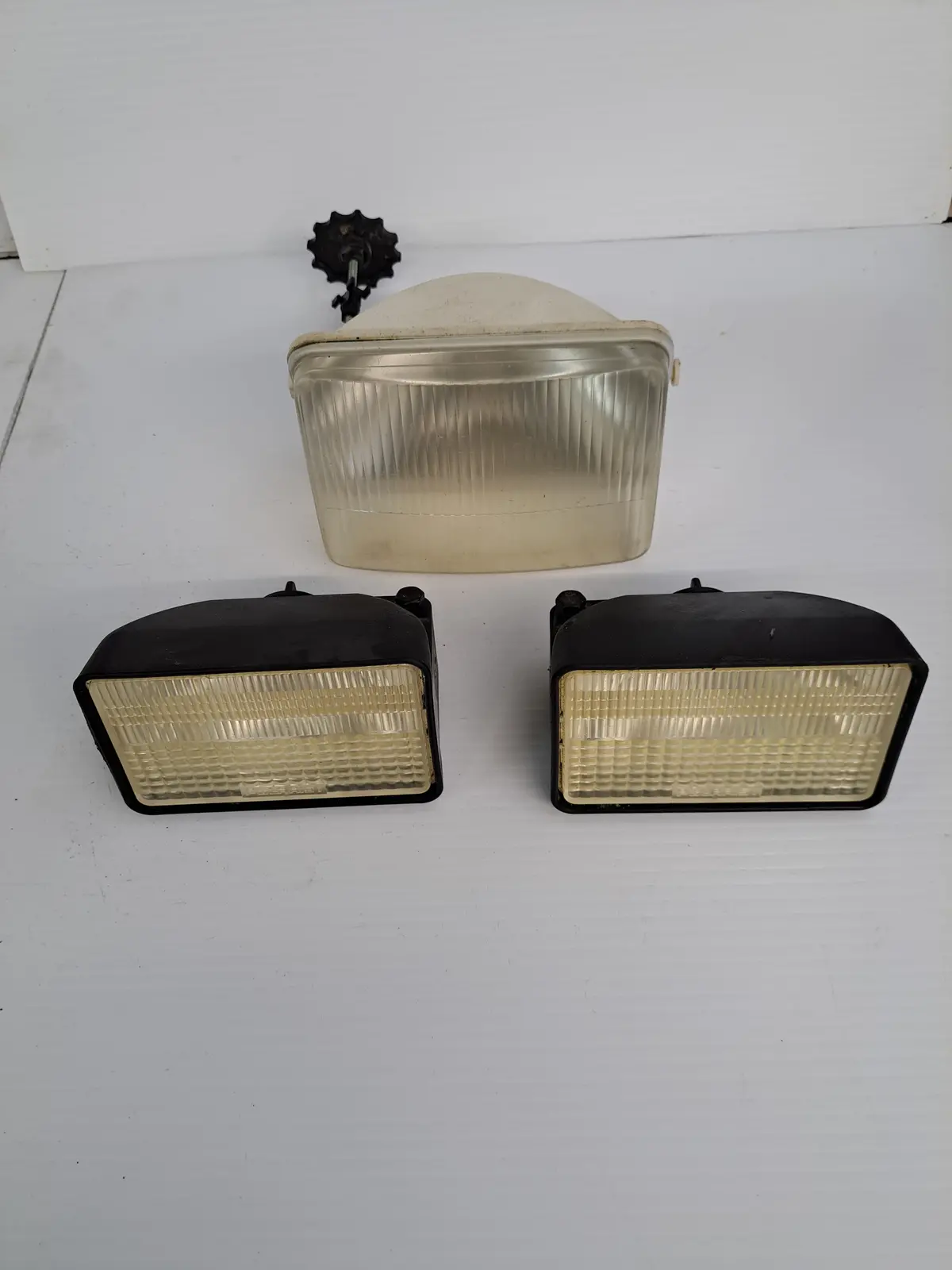 Sportsman 600 Headlights 1