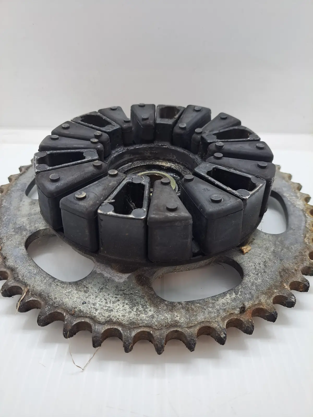 Yzf600r Rear Hub Carrier 1