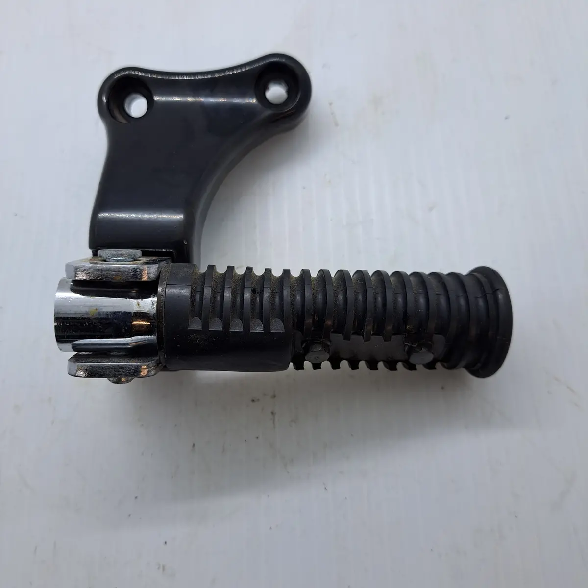Vulcan 1500 Left Passenger Footpeg 1
