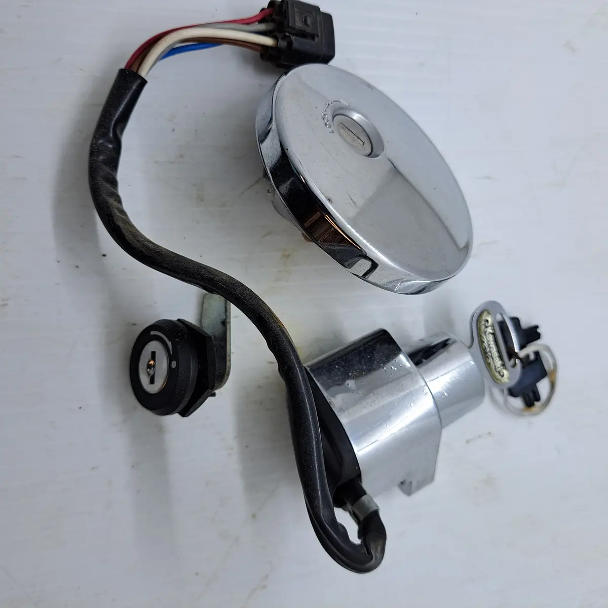 Vulcan 1500 Ignition Gas Cap Lock Set 1
