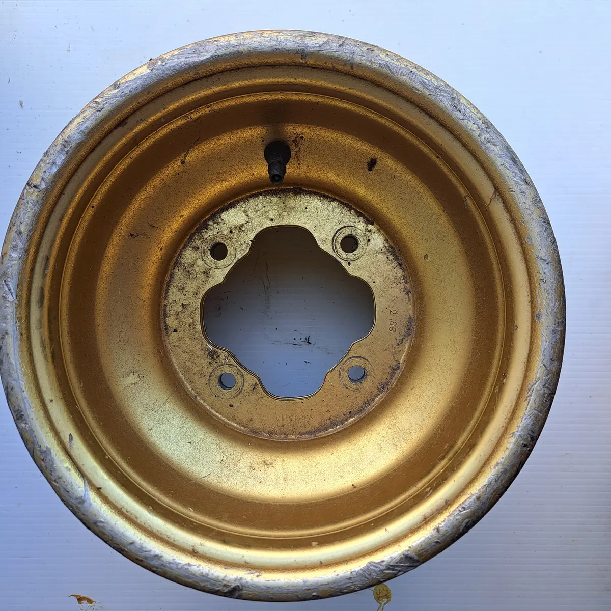 Banshee, Raptor Rear Gold Rim 1