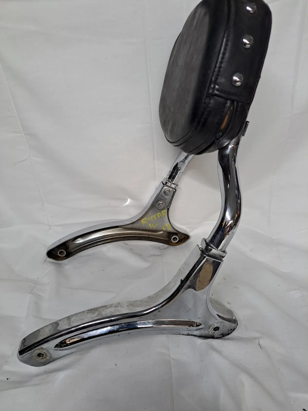 Road Star Xv1600 Passenger Backrest 1