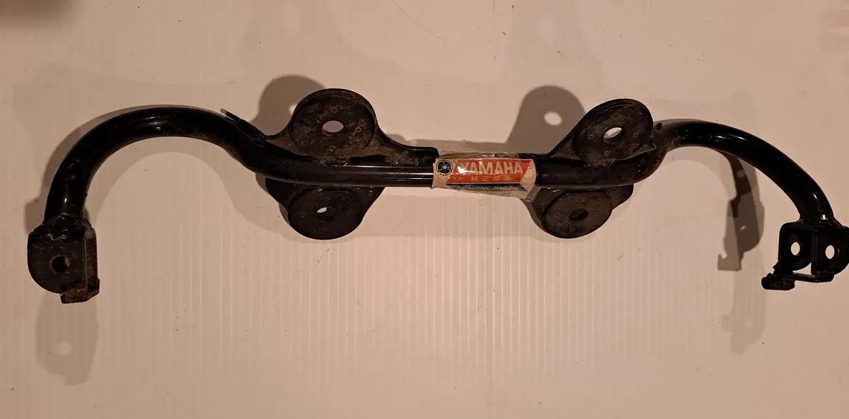 Rd400 Footrest Bracket 1 1