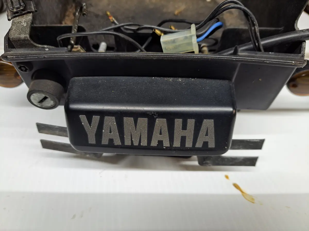 Yzf600 Yzf750 Rear Inner Fender 1