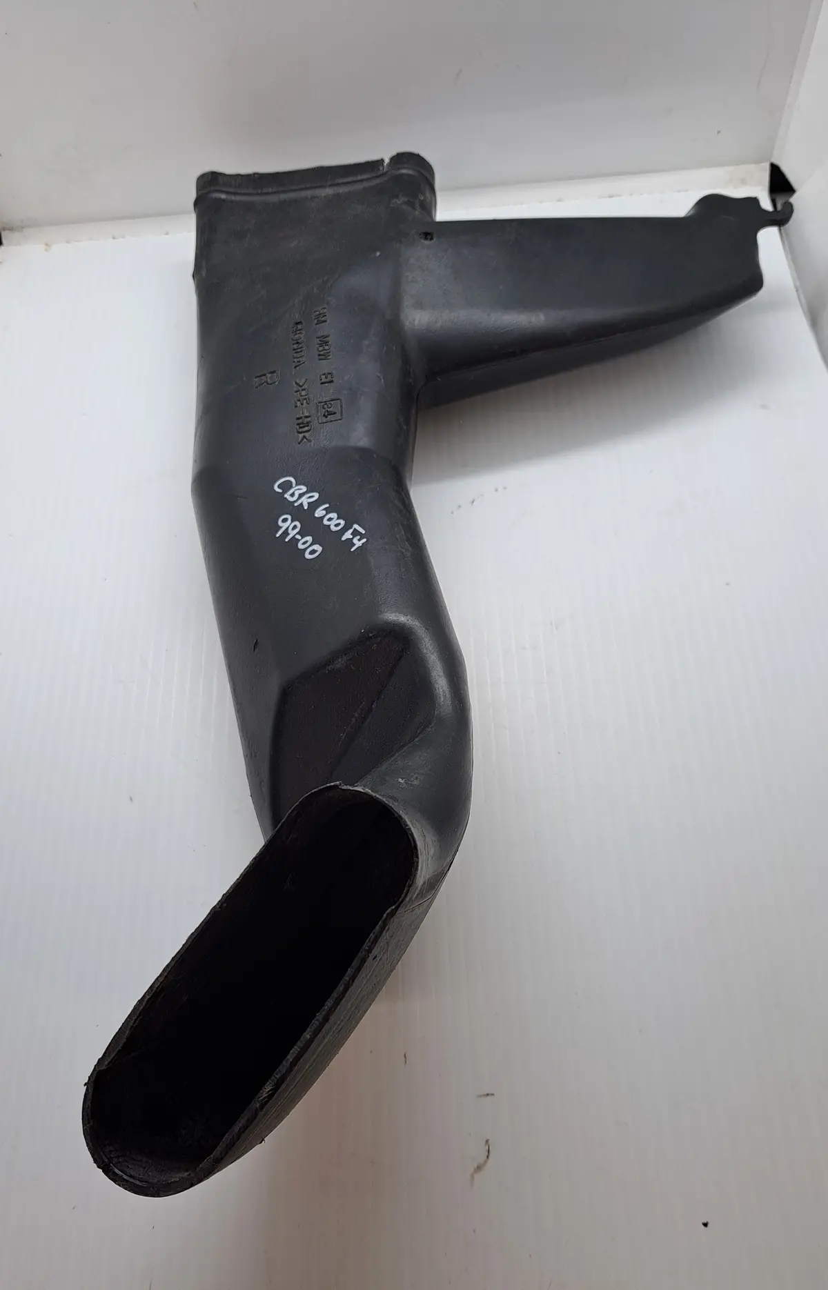 Cbr600f4 Right Air Duct 1