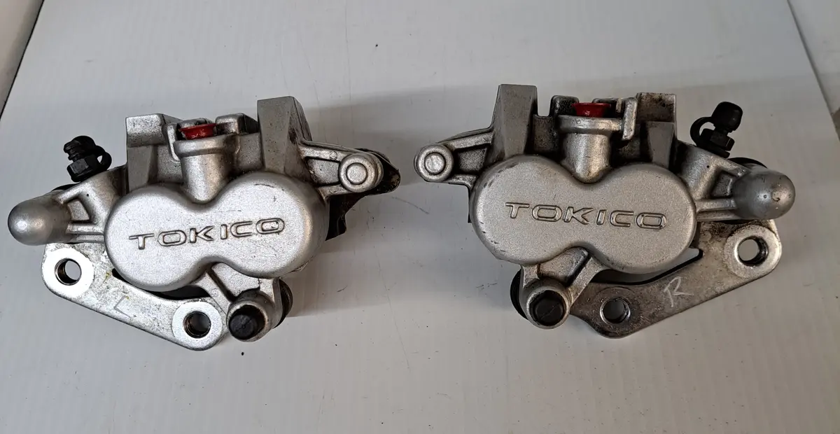 Vulcan Nomad 1500 Front Brake Calipers 1